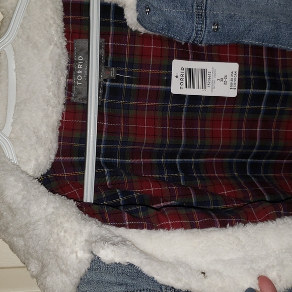 NWT Denim Jacket Sherpa Collar & Plaid Lined - Picture 12 of 16